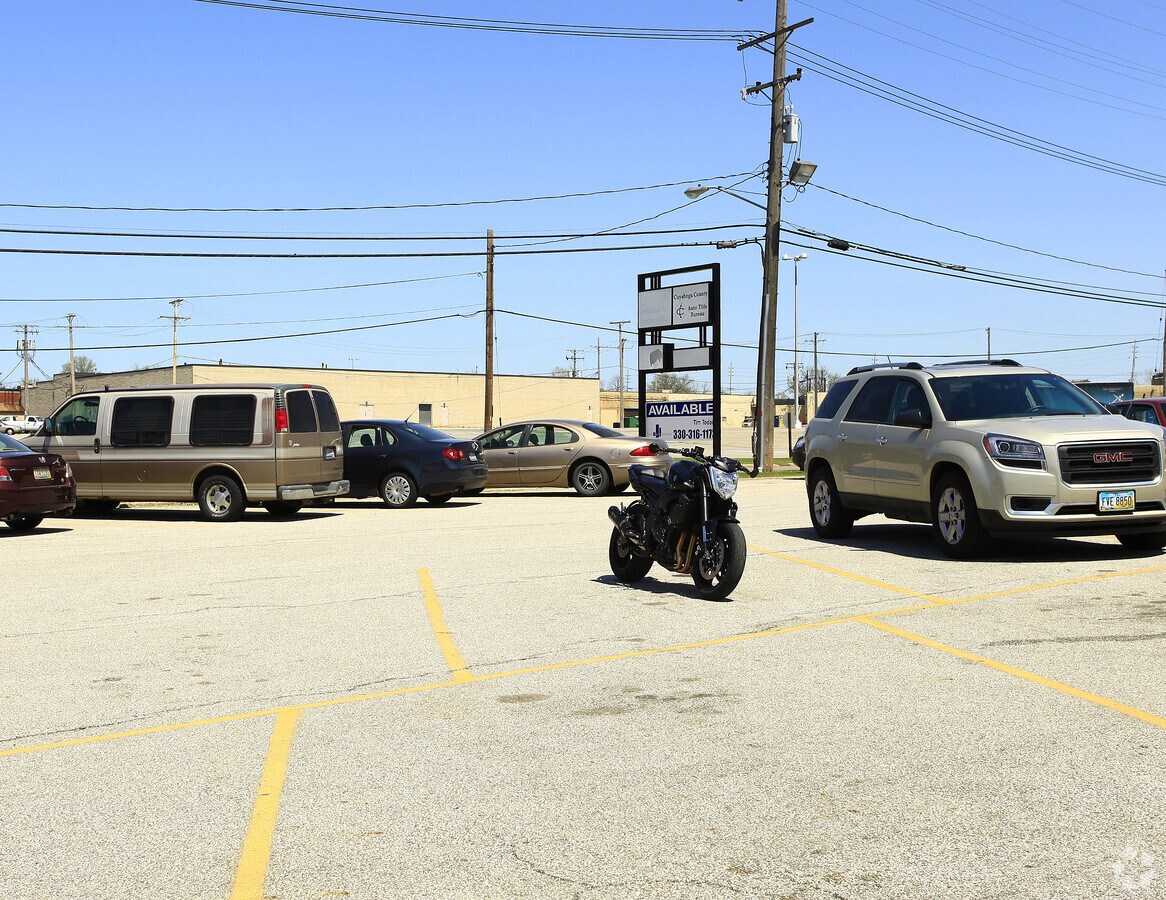 21100 Southgate Park, Maple Heights, OH 44137