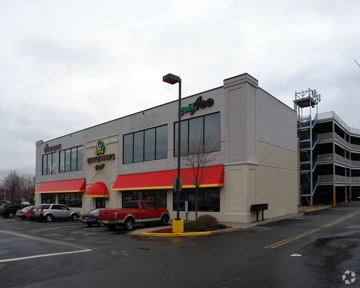 143 Rt-10, East Hanover, NJ for lease - Building Photo - Image 1 of 13