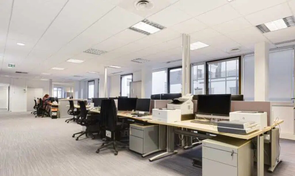 10 Rue Du Faubourg Montmartre, Paris for lease Interior Photo- Image 1 of 9