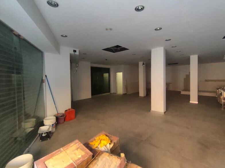 Retail in Manresa, Barcelona for lease - Interior Photo - Image 2 of 3