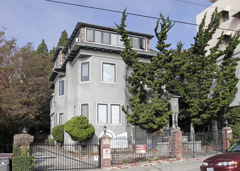 2939 Summit St, Oakland, CA for sale - Primary Photo - Image 1 of 6