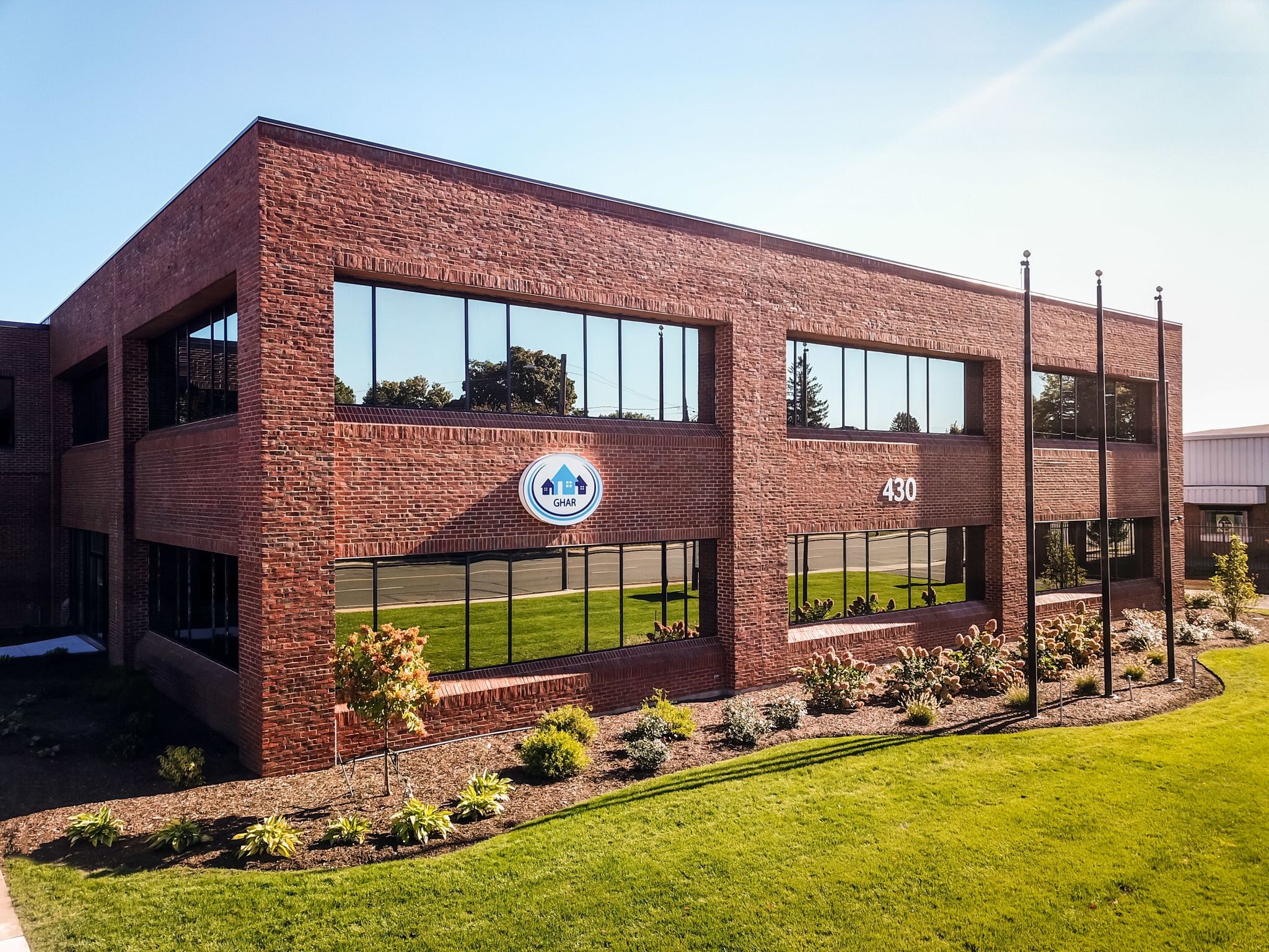 430 New Park Ave, Hartford, CT for lease Building Photo- Image 1 of 20