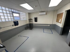 265 Thomas St, Newark, NJ for lease Interior Photo- Image 1 of 11