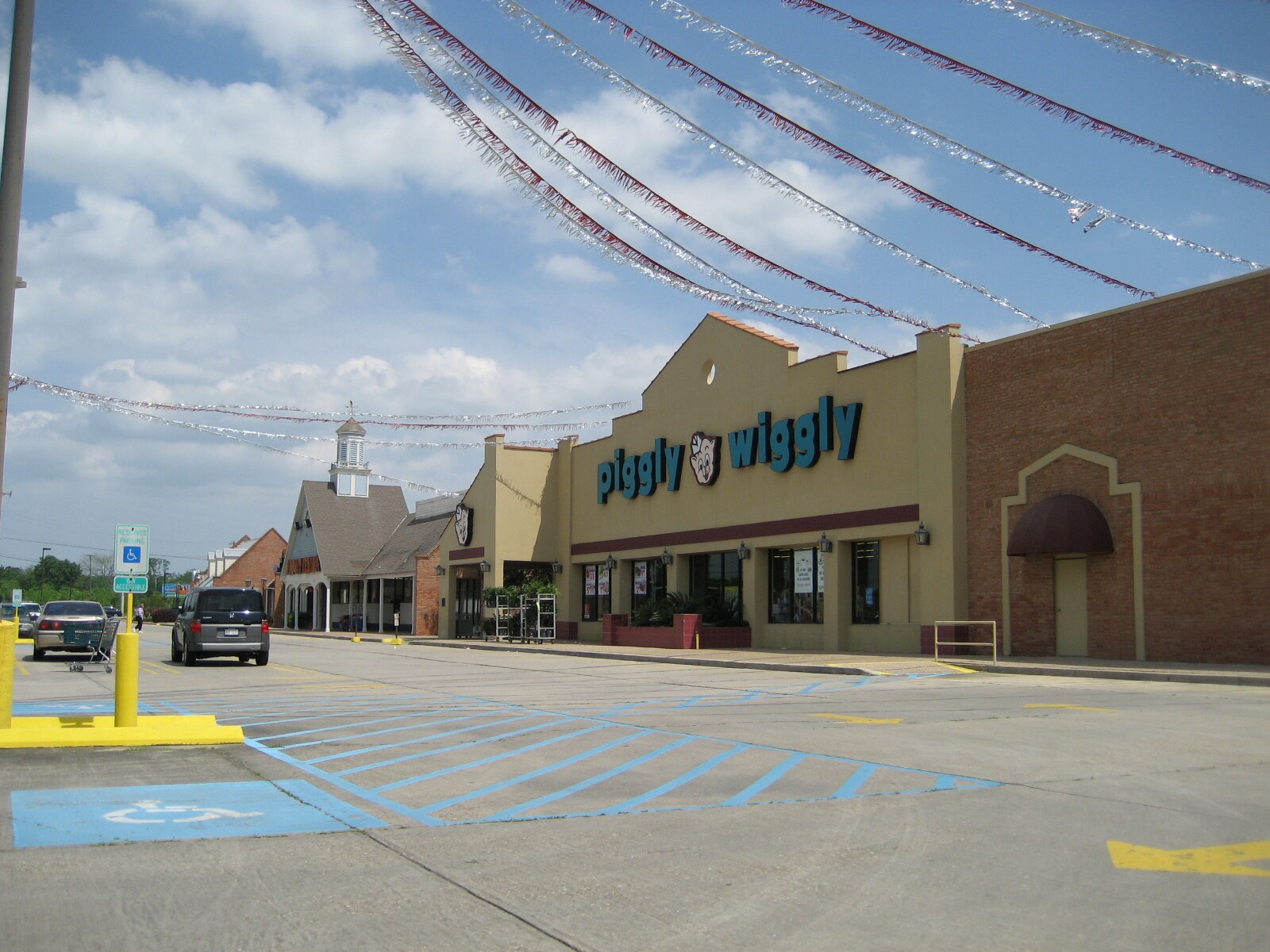 3540-3570 W Pinhook Rd, Lafayette, LA for sale Primary Photo- Image 1 of 1