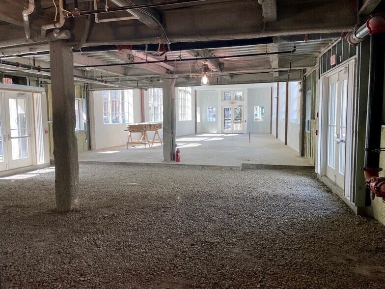 16 N Main St, Port Chester, NY for lease - Interior Photo - Image 2 of 7