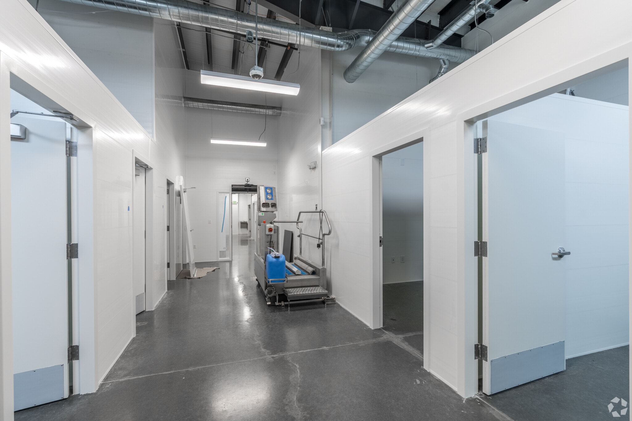 7897 Randolph Rd NE, Moses Lake, WA for sale Interior Photo- Image 1 of 20