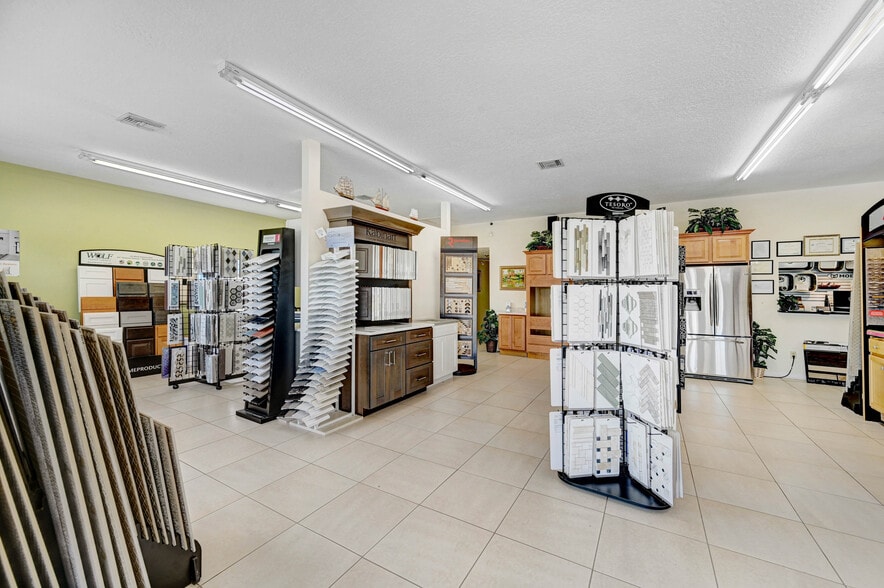 1950 Palm Bay Rd NE, Palm Bay, FL for sale - Building Photo - Image 3 of 9