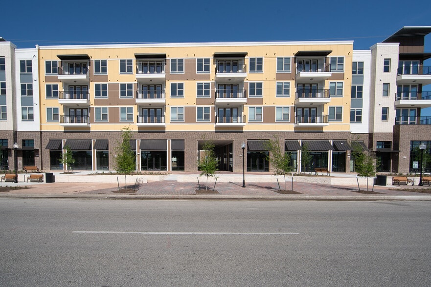 5110 Griggs Rd, Houston, TX for lease - Building Photo - Image 3 of 5