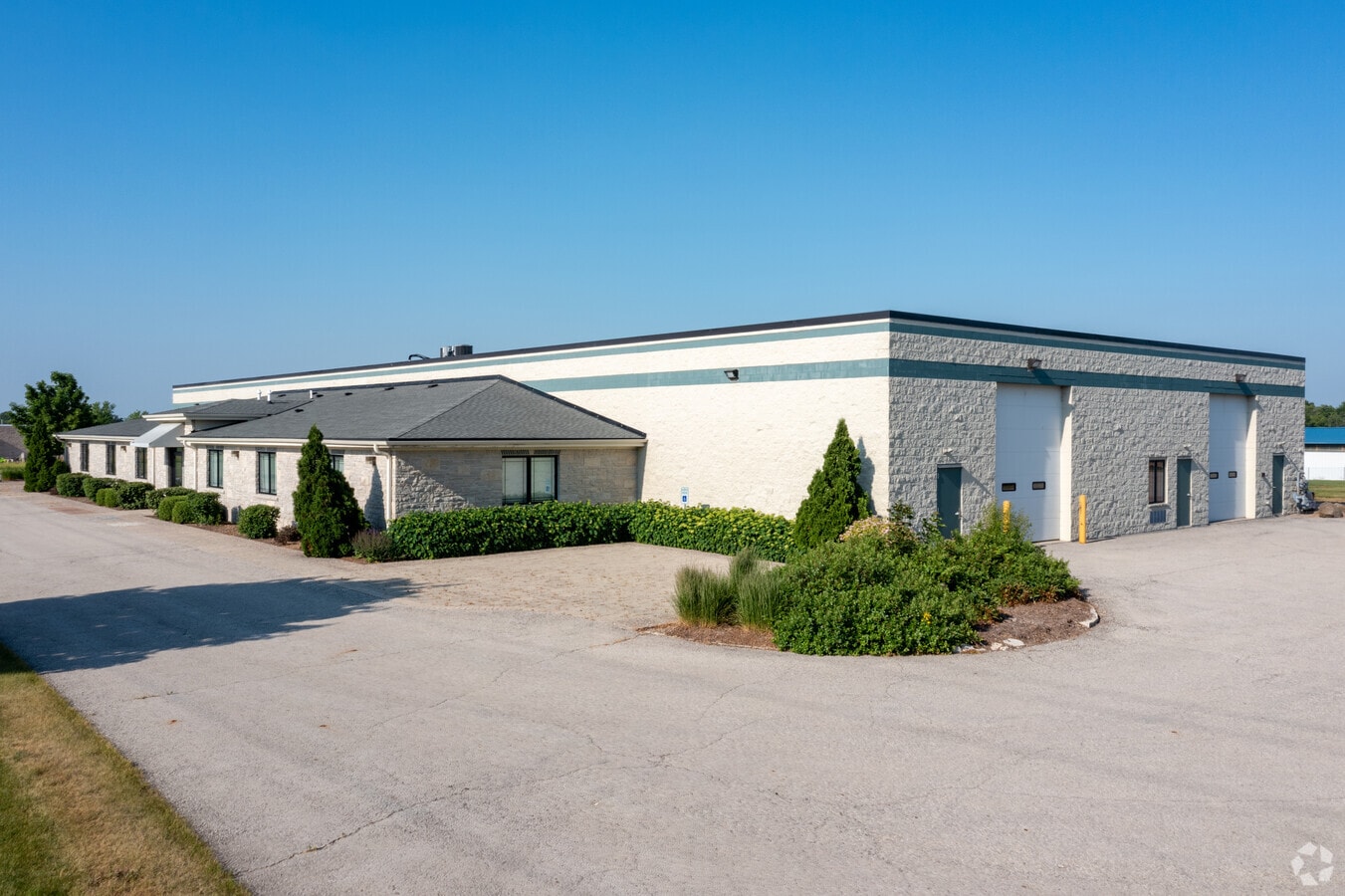 W1223 Linden Rd, Ixonia, WI 53036