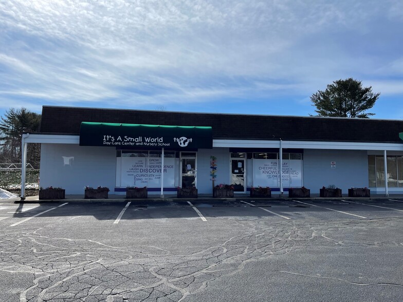 58-60 Olney St, Seekonk, MA for sale - Building Photo - Image 1 of 1