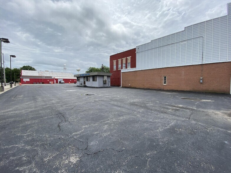 109 E Buckeye Ave, Ada, OH 45810