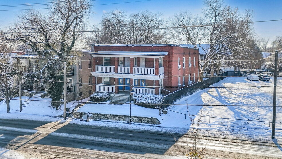 1017 W 39th St, Kansas City, MO for sale - Building Photo - Image 1 of 30
