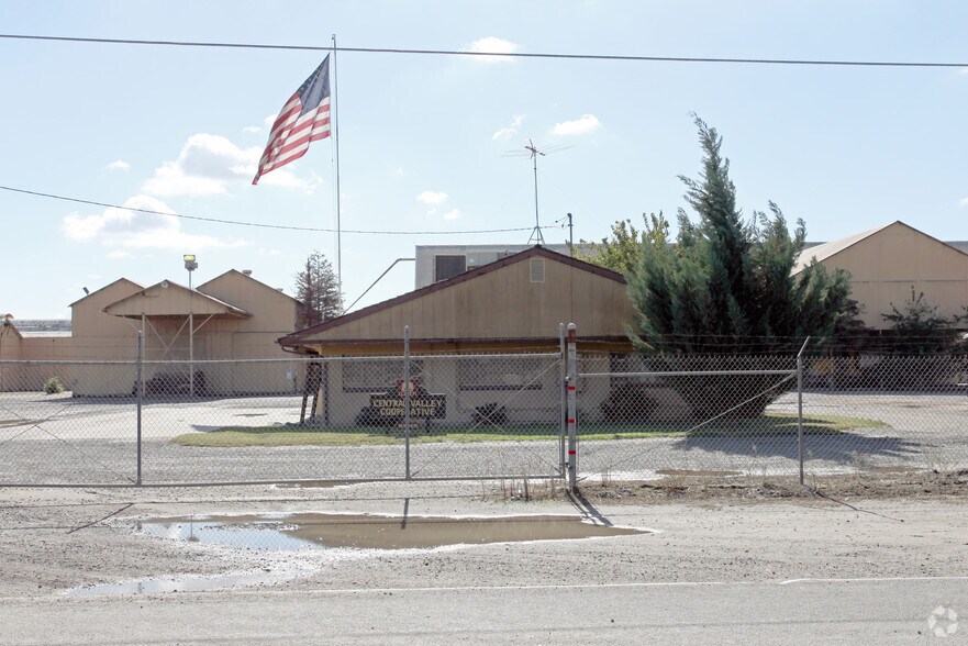 9845 Hanford Armona Rd, Hanford, CA 93230