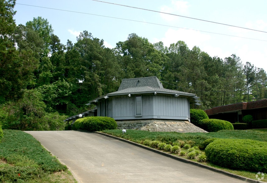 522 S Enota Dr, Gainesville, GA for lease - Building Photo - Image 2 of 5