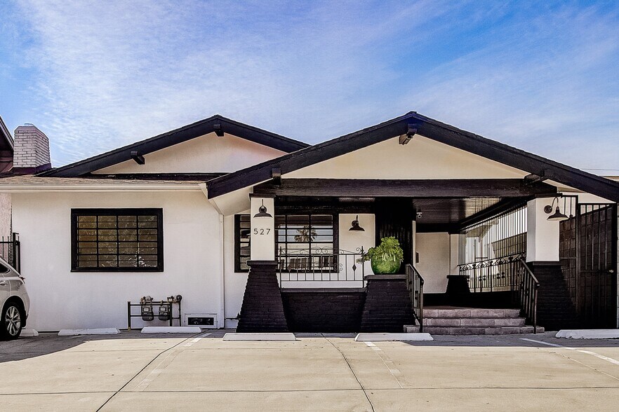 527 N Larchmont Blvd, Los Angeles, CA 90004