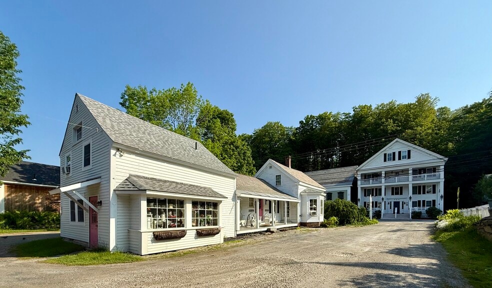 16 West Main St, Wilmington, VT for sale - Building Photo - Image 1 of 52