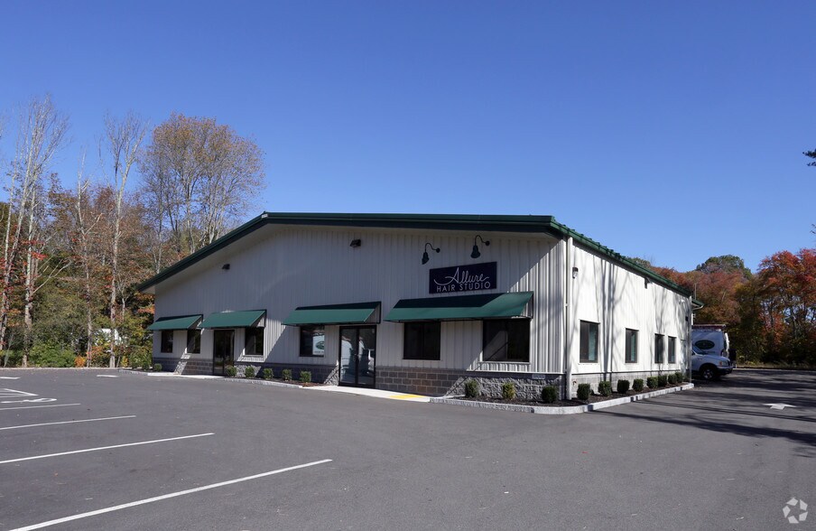 1635 Broadway, Raynham, MA for sale - Primary Photo - Image 1 of 1