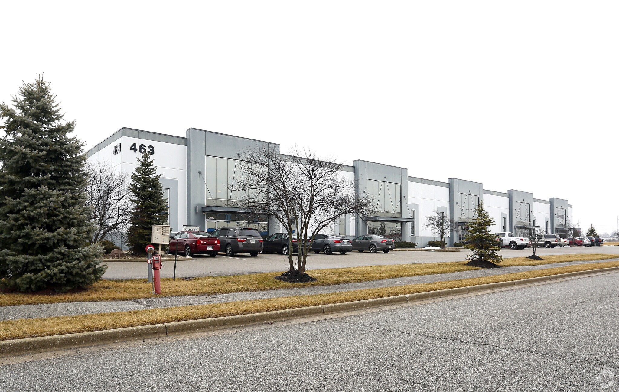 463 Southpoint Cir, Brownsburg, IN for sale Primary Photo- Image 1 of 1