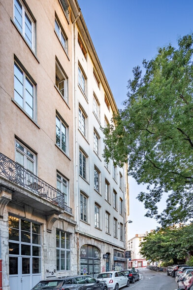 Office in Lyon for lease - Primary Photo - Image 1 of 1