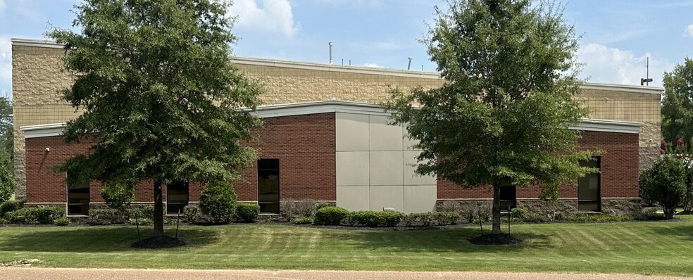280 Moore Ln, Collierville, TN for lease - Building Photo - Image 1 of 19