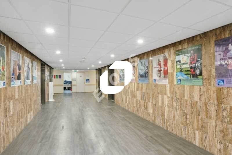 Office in Pantin for sale - Interior Photo - Image 2 of 13