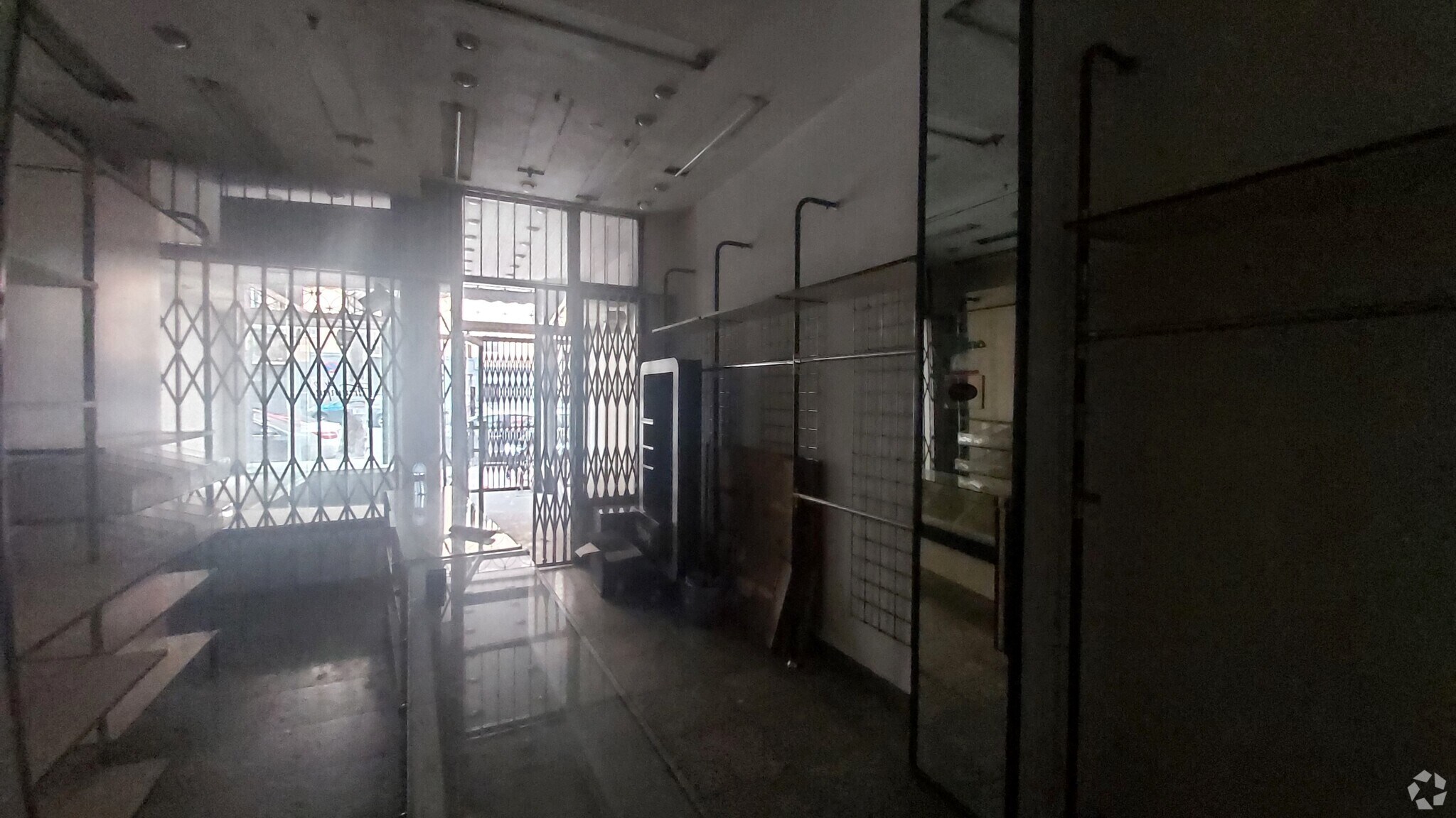 Retail in Madrid, Madrid for lease Interior Photo- Image 1 of 18