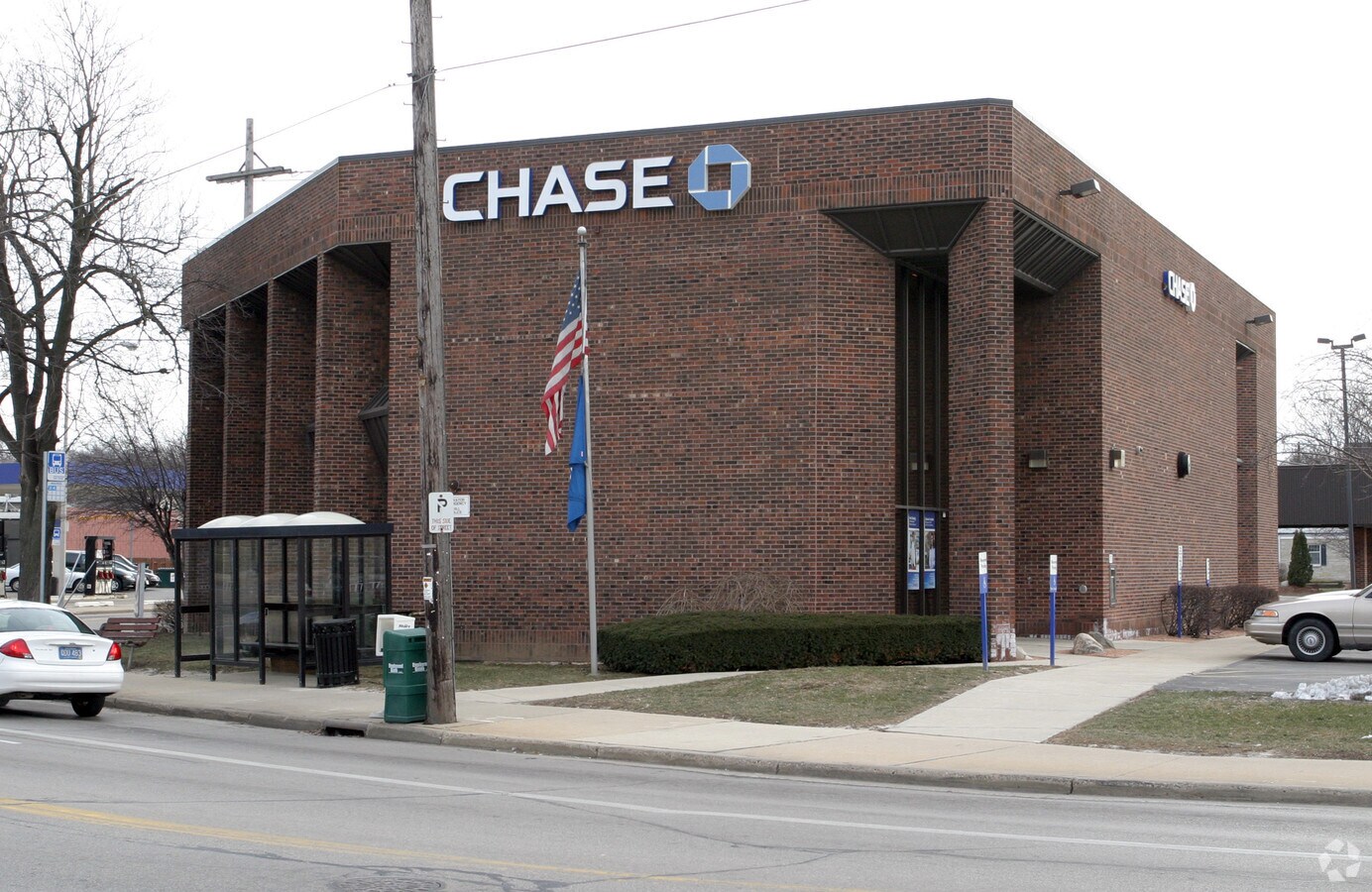 101 W Broadway St, Waukesha, WI 53186