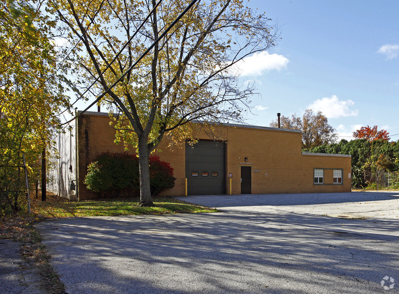 25255 Center Ridge Rd, Westlake, OH for sale - Primary Photo - Image 1 of 1