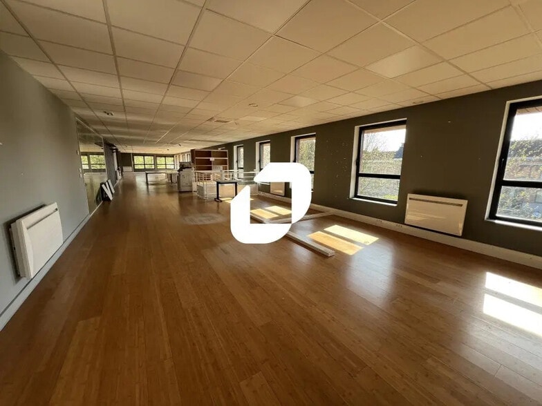 435 Rue De Marquette, Wambrechies for lease - Building Photo - Image 2 of 30