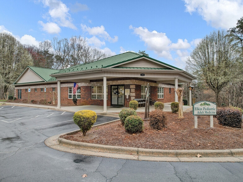 124 Samaritans Ridge Rd, Elkin, NC for sale - Building Photo - Image 1 of 15