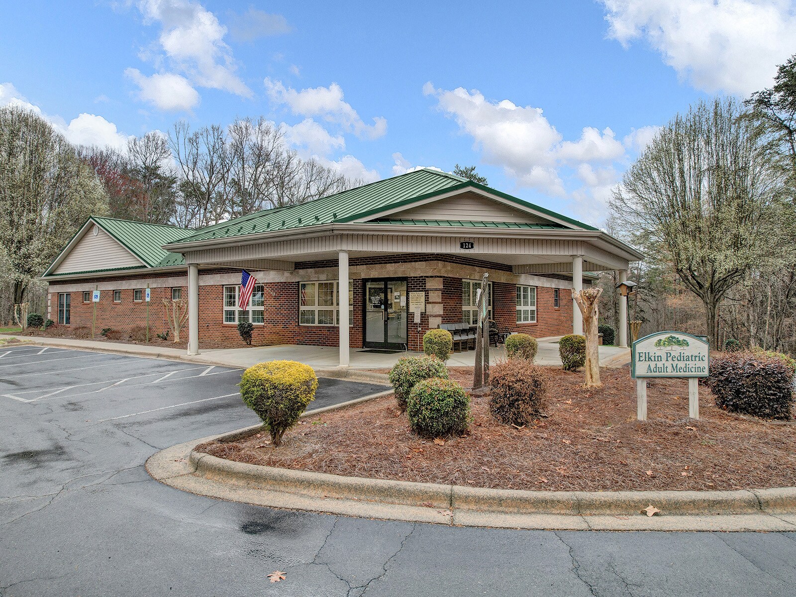 124 Samaritans Ridge Rd, Elkin, NC for sale Primary Photo- Image 1 of 1