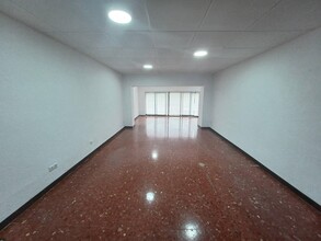 Office in L'hospitalet De Llobregat, Barcelona for lease Interior Photo- Image 2 of 13