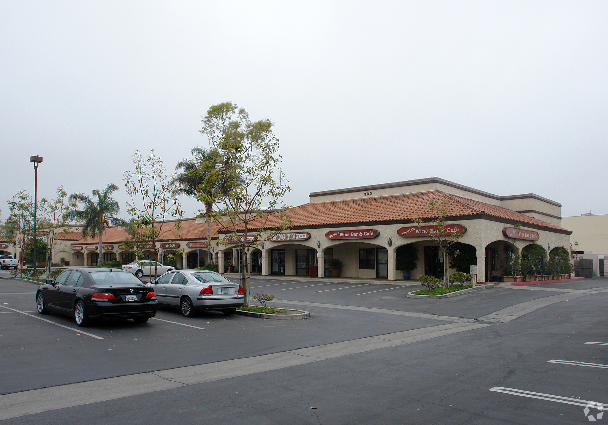 330-390 N Lantana St, Camarillo, CA for lease Primary Photo- Image 1 of 5