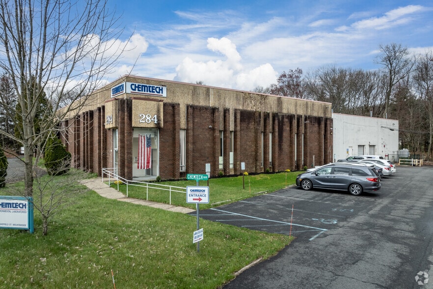 284 Sheffield St, Mountainside, NJ for lease - Primary Photo - Image 1 of 6