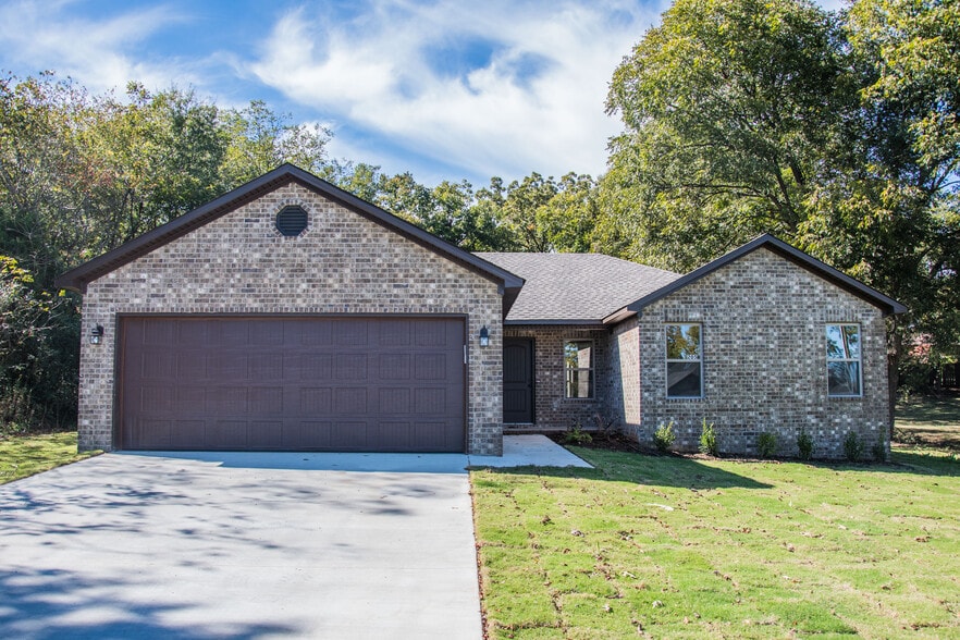 Rental Portfolio Package 6 assets portfolio of 6 properties for sale on LoopNet.com - Building Photo - Image 2 of 7