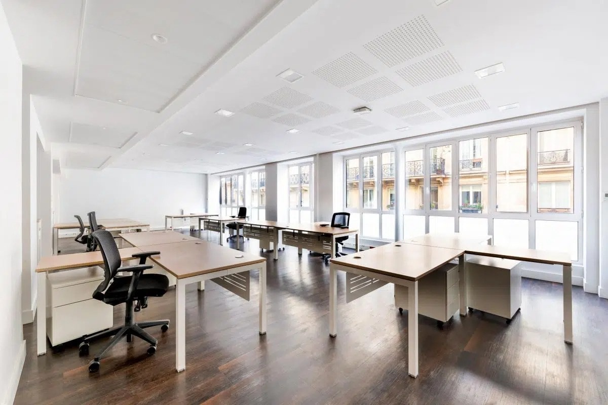 Coworking Space in Paris for lease Interior Photo- Image 1 of 8