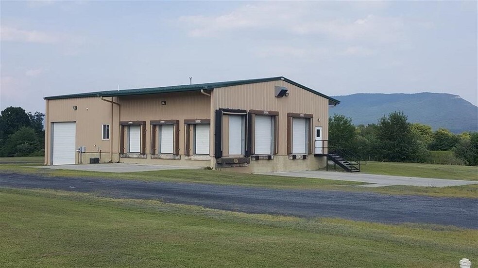 1067 Industrial Park, Quicksburg, VA 22847
