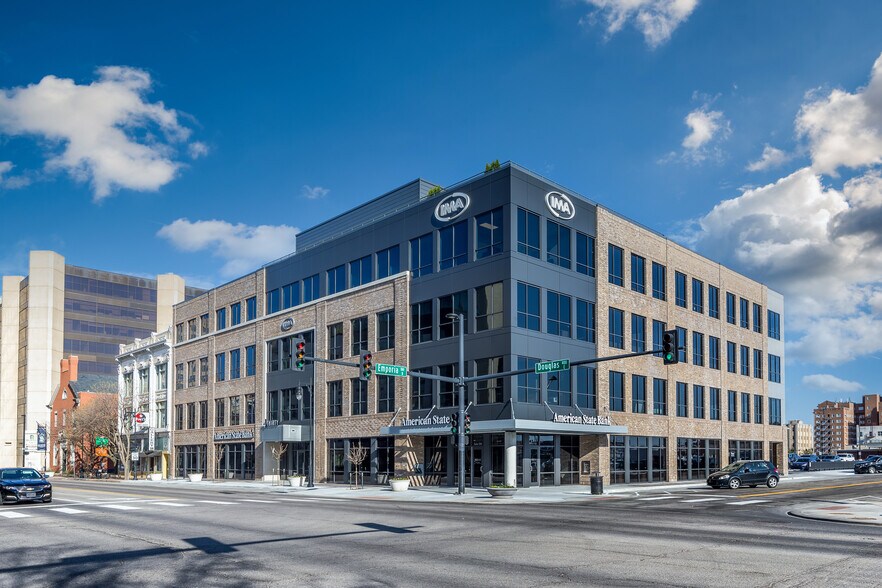 430 E Douglas Ave, Wichita, KS 67202 DOWNTOWN OFFICE/RETAIL