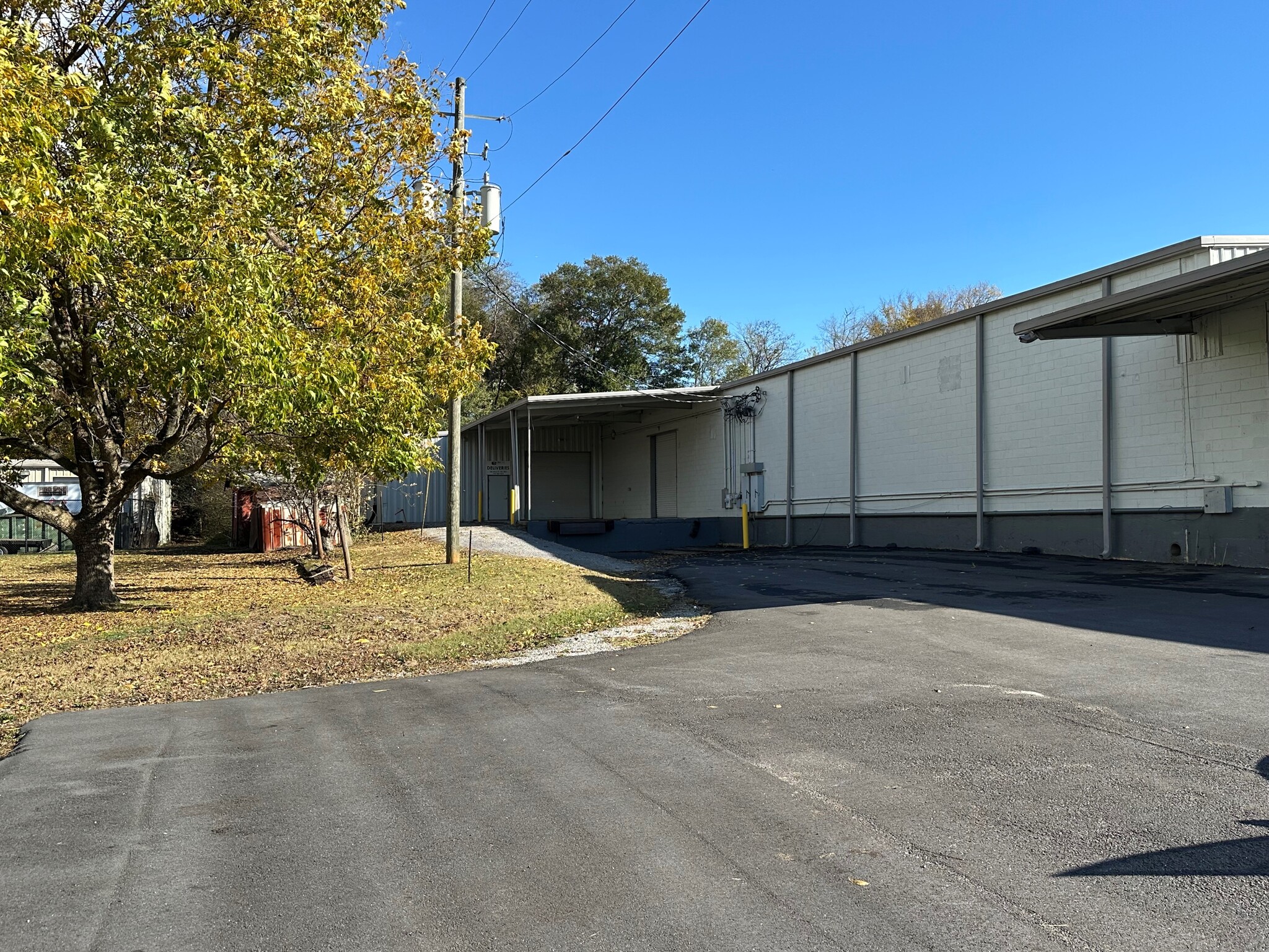 100 Aiken St, Cartersville, GA for lease Building Photo- Image 1 of 6