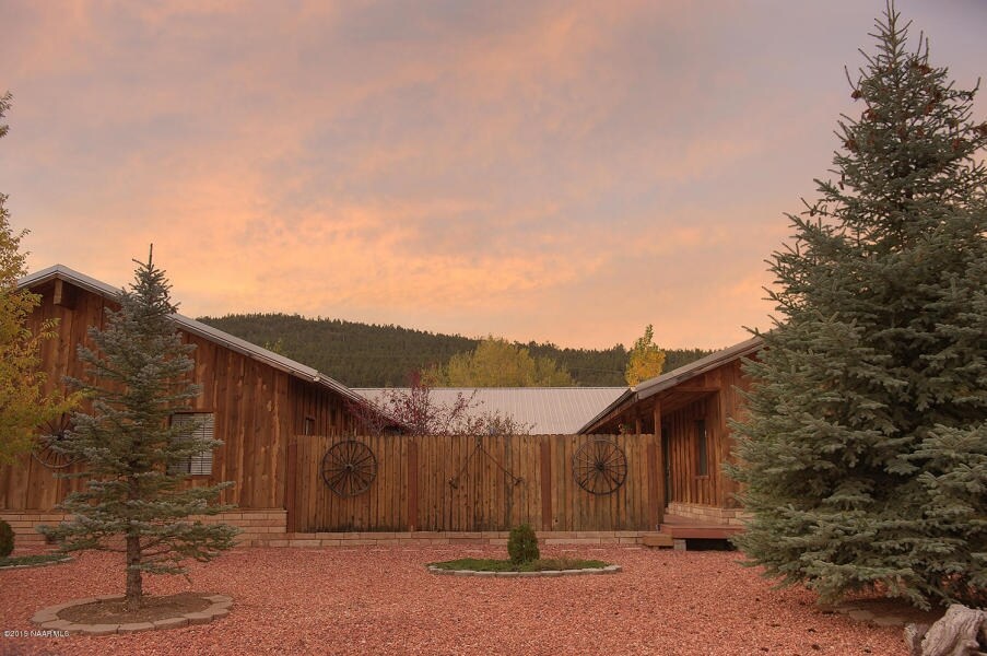 1129 Stockmens Rd, Williams, AZ 86046