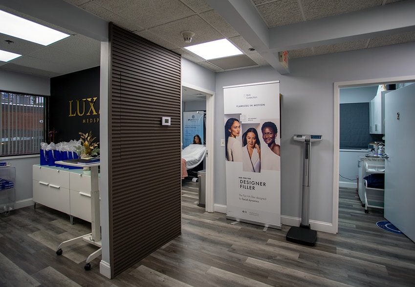 86 Baker Ave Ext, Concord, MA for lease - Interior Photo - Image 2 of 20