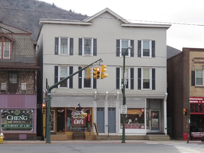310-312 Delaware Ave, Palmerton, PA for sale Primary Photo- Image 1 of 1
