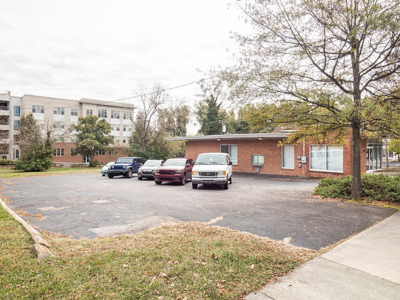 621 William Vickers Ave, Durham, NC for sale - Building Photo - Image 3 of 13