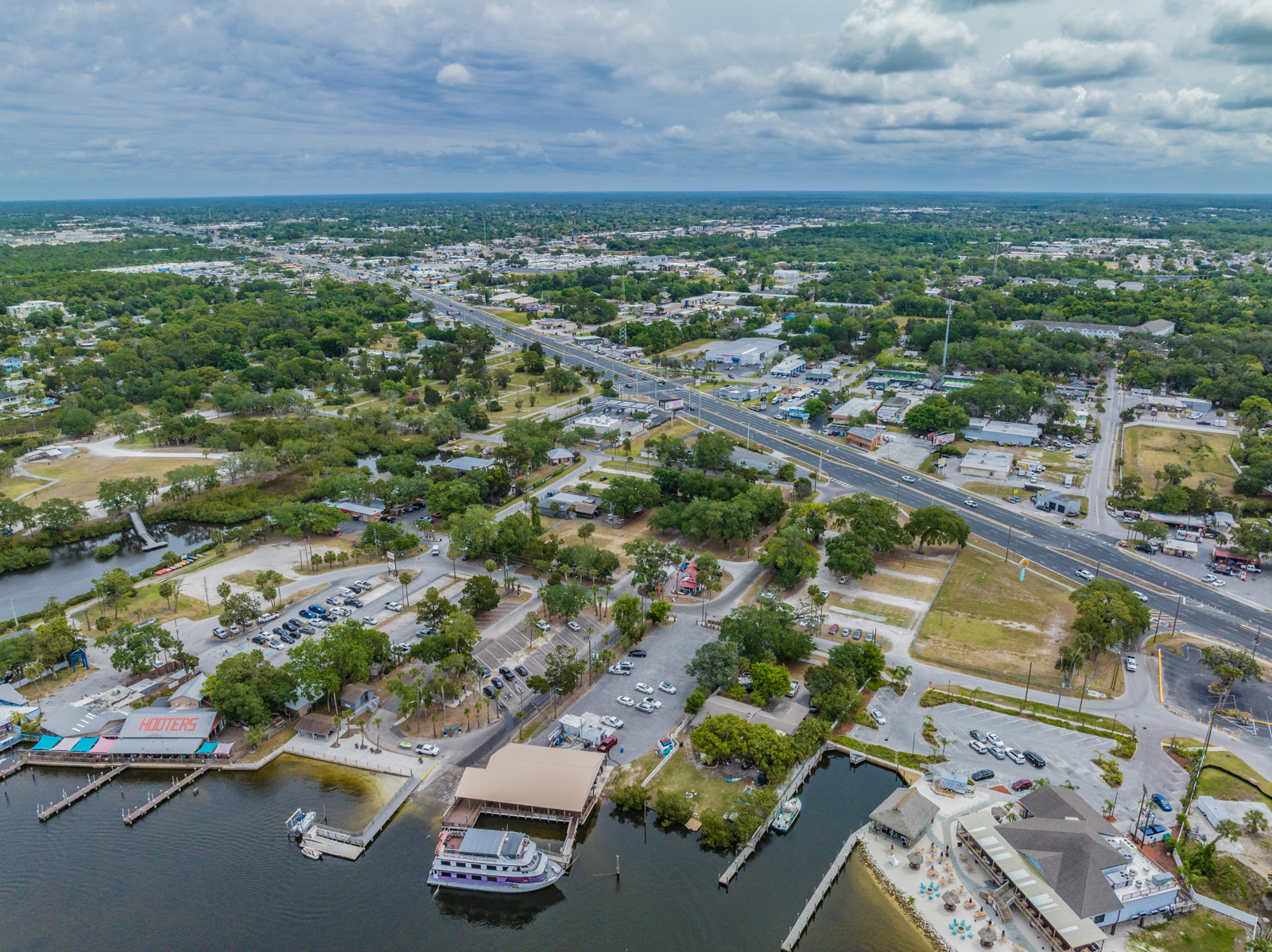 Port Richey Waterfront - Port Richey, FL for Sale | LoopNet