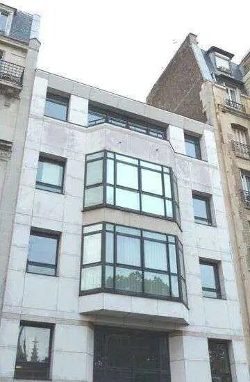 Office in Paris for lease Building Photo- Image 1 of 2