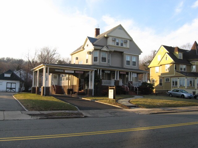 100 Valley Rd, Montclair, NJ for sale Primary Photo- Image 1 of 1
