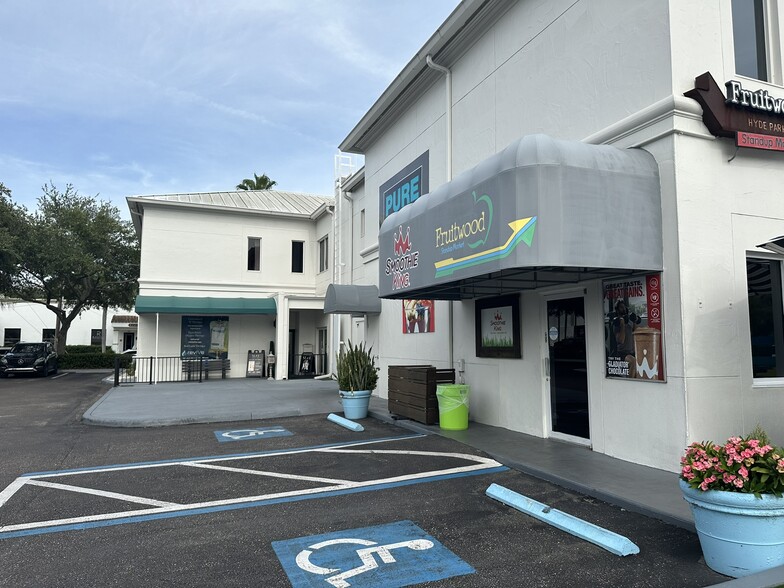 2201 W Swann Ave, Tampa, FL for lease - Building Photo - Image 3 of 4