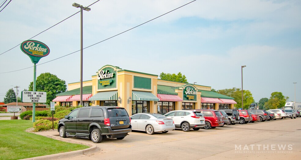 1850 N Henderson St, Galesburg, IL 61401