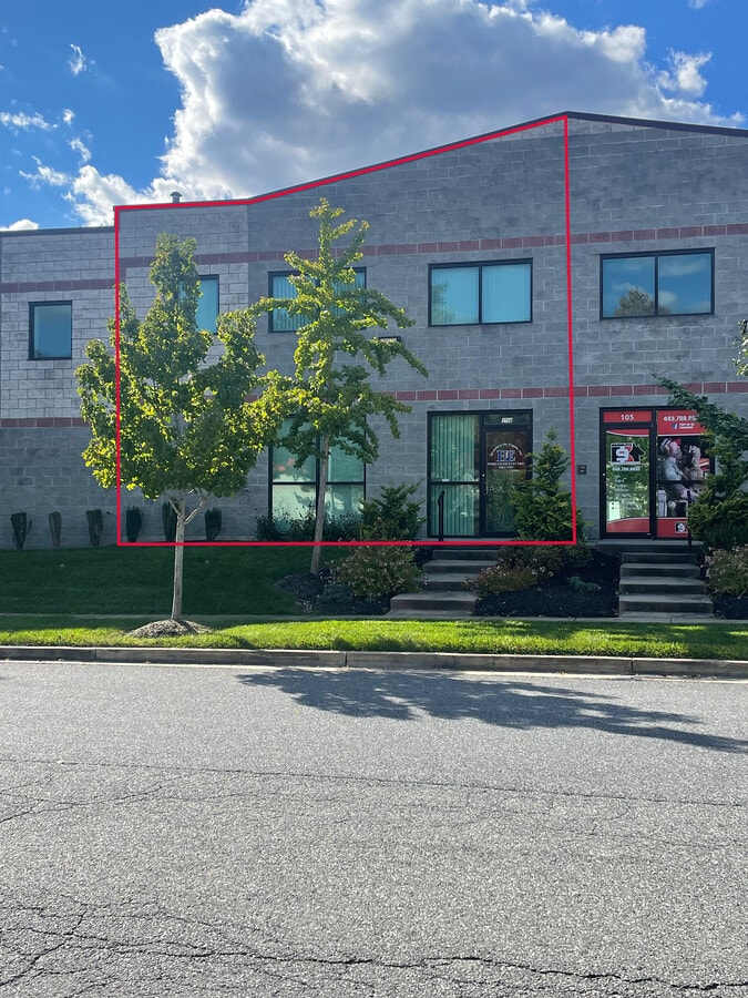 5800 Woodcliff Rd, Bowie, MD 20720 - Unit 4 -  - Interior Photo - Image 1 of 9