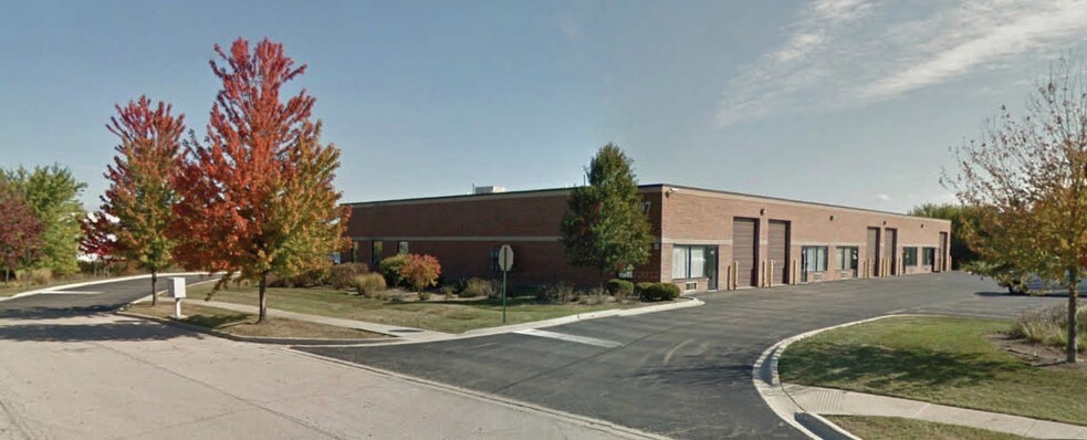 707 Colomba Ct, St Charles, IL for sale - Primary Photo - Image 1 of 1